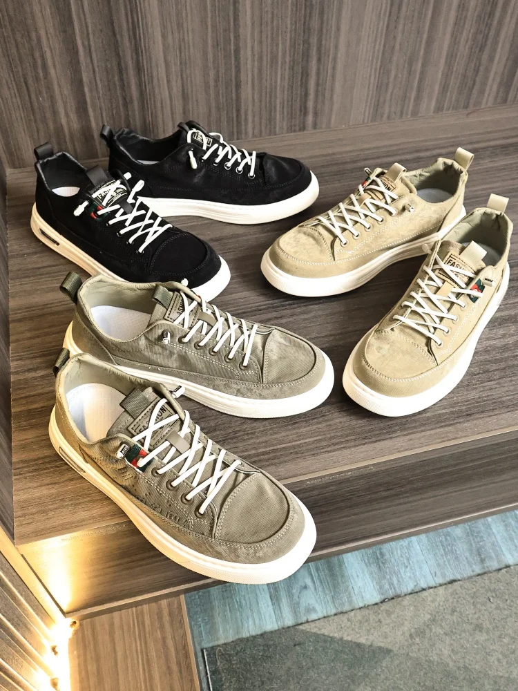 Comfortable Ice Silk Casual Shoes Men's Summer Commute Slip-On Low Cut Anti-Slip Breathable Fashionable round Toe Leisure Foo...
Comfortable Ice Silk Casual Shoes Men's Summer Commute Slip-On Low Cut Anti-Slip Breathable Fashionable round Toe Leisure Foo...