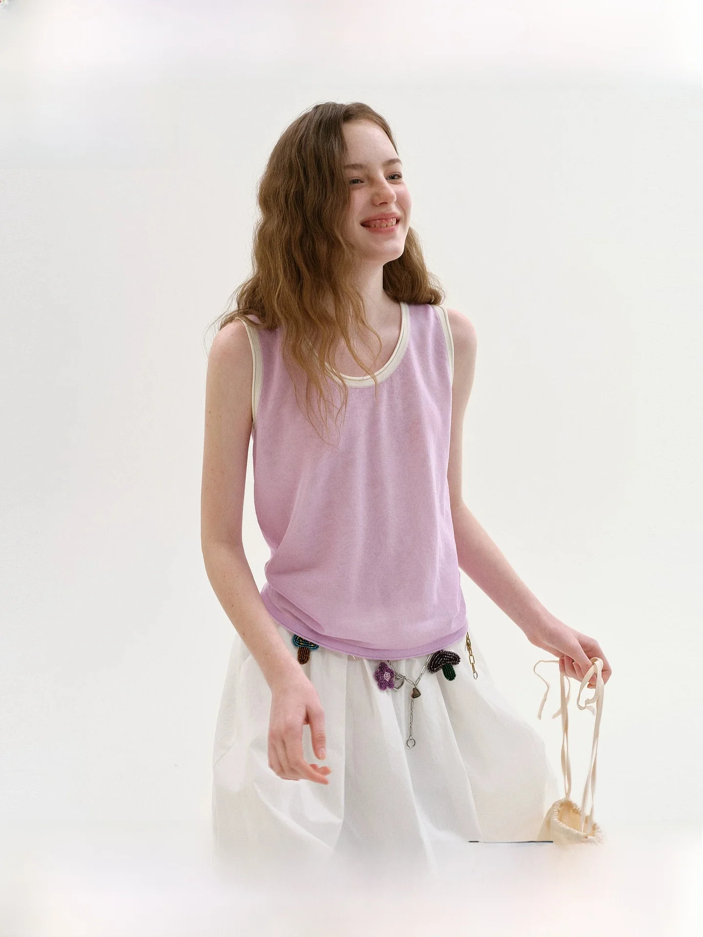 Fano Color Block Sleeveless Vest Women's Loose Fit Summer New Style Versatile Top Breathable round Neck Casual Knitted Sweater
Fano Color Block Sleeveless Vest Women's Loose Fit Summer New Style Versatile Top Breathable round Neck Casual Knitted Sweater