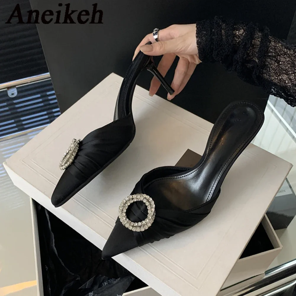 Aneikeh/мюли с острым носком, женские шлепанцы с кристаллами и бриллиантами, модные туфли на тонком высоком каблуке, банкетная обувь для вечеринок, женские туфли-лодочки
Aneikeh/мюли с острым носком, женские шлепанцы с кристаллами и бриллиантами, модные туфли на тонком высоком каблуке, банкетная обувь для вечеринок, женские туфли-лодочки
