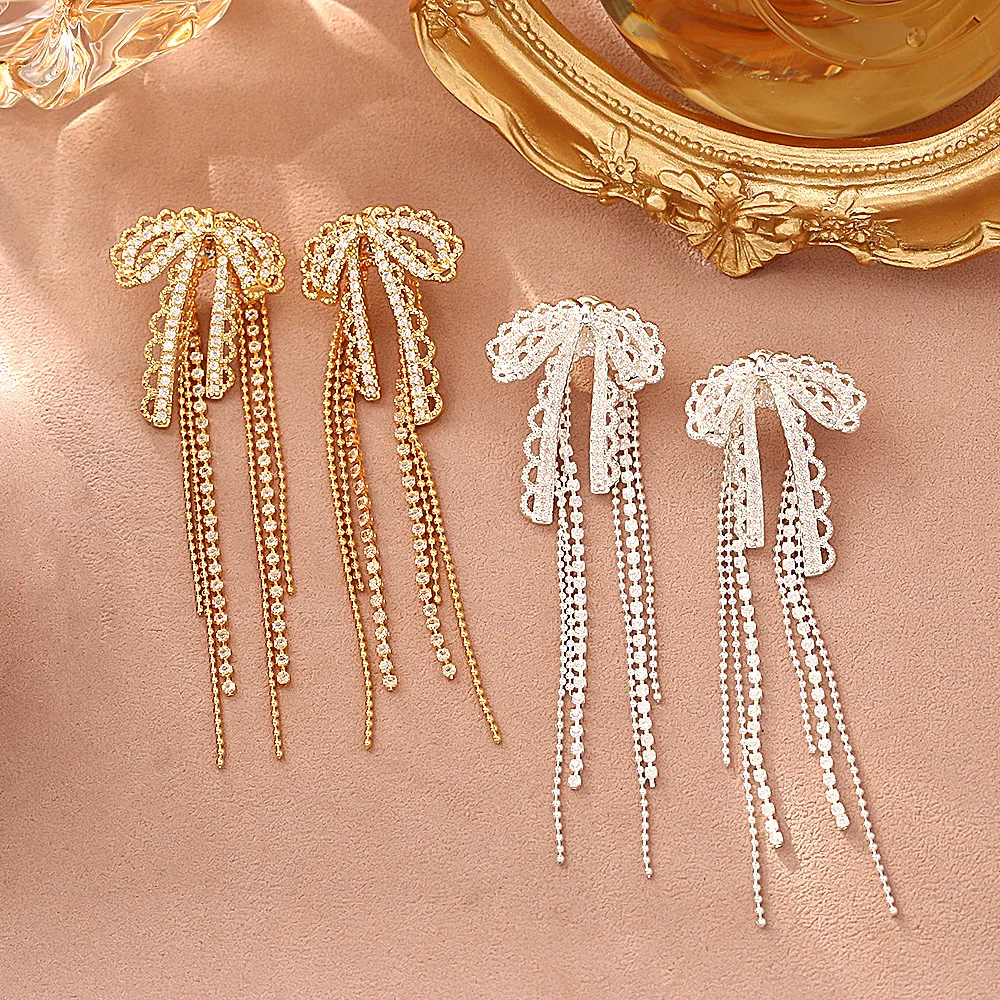 Niche design super fairy butterfly zircon earrings fashionable and versatile long tassel earrings elegant fairy earrings
Niche design super fairy butterfly zircon earrings fashionable and versatile long tassel earrings elegant fairy earrings