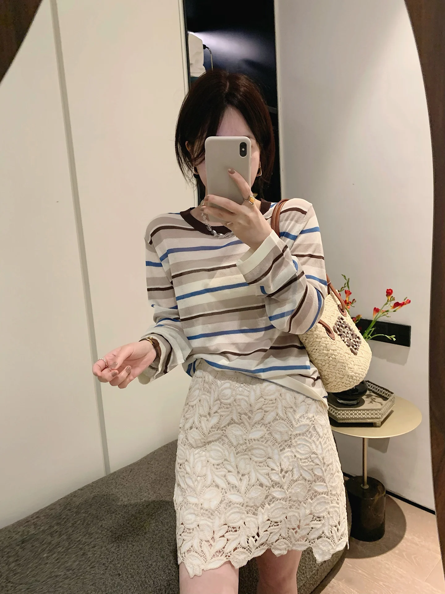 Misslady Stripe Ice Silk Knitted Top Women's Thin Sun Protection Air Conditioning Shirt Korean Loose Comfortable Slimming
Misslady Stripe Ice Silk Knitted Top Women's Thin Sun Protection Air Conditioning Shirt Korean Loose Comfortable Slimming