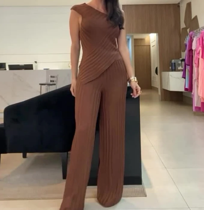 2024 Spring/summer for Women's Two Piece Set Solid Color Diagonal Neck Stripe Elastic Slim Fit Knitted Shirt and Pants Set
2024 Spring/summer for Women's Two Piece Set Solid Color Diagonal Neck Stripe Elastic Slim Fit Knitted Shirt and Pants Set