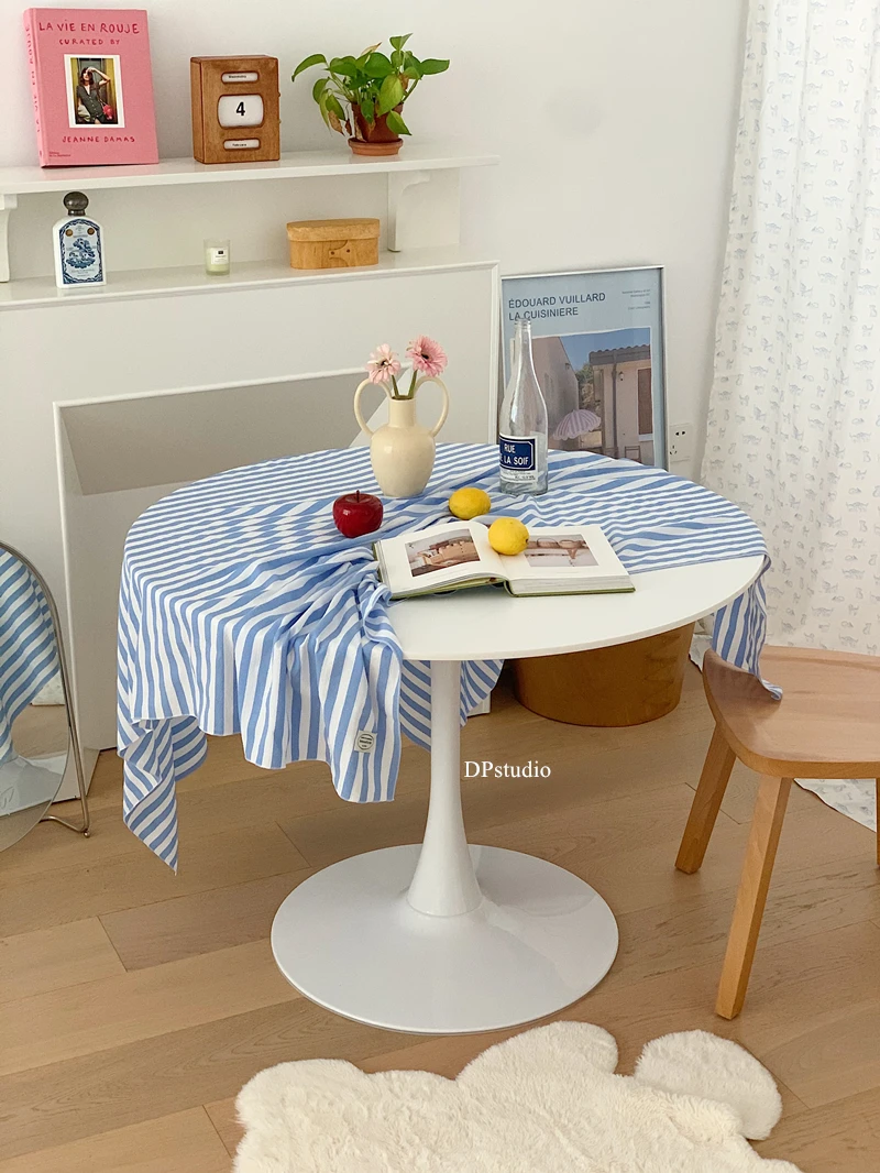 Tulip round table round dining table milk tea shop office reception small apartment coffee table coffee table
Tulip round table round dining table milk tea shop office reception small apartment coffee table coffee table