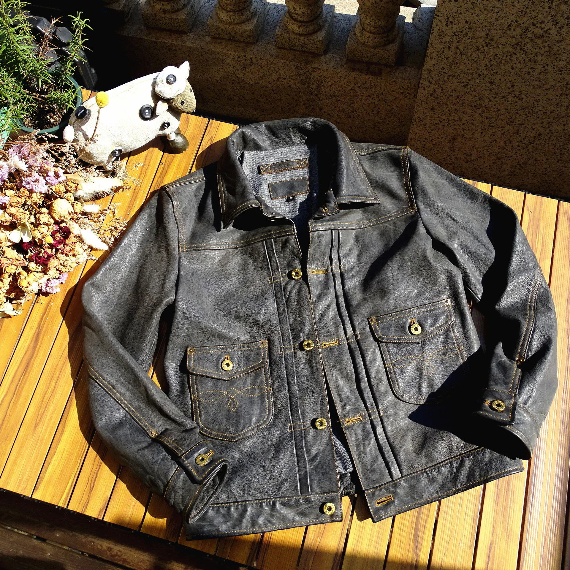 American Sle Leather Jeans ket Flower 52 Pieces ort Faion Urban Casual Youth Leather Jaet Single Button
American Sle Leather Jeans ket Flower 52 Pieces ort Faion Urban Casual Youth Leather Jaet Single Button
