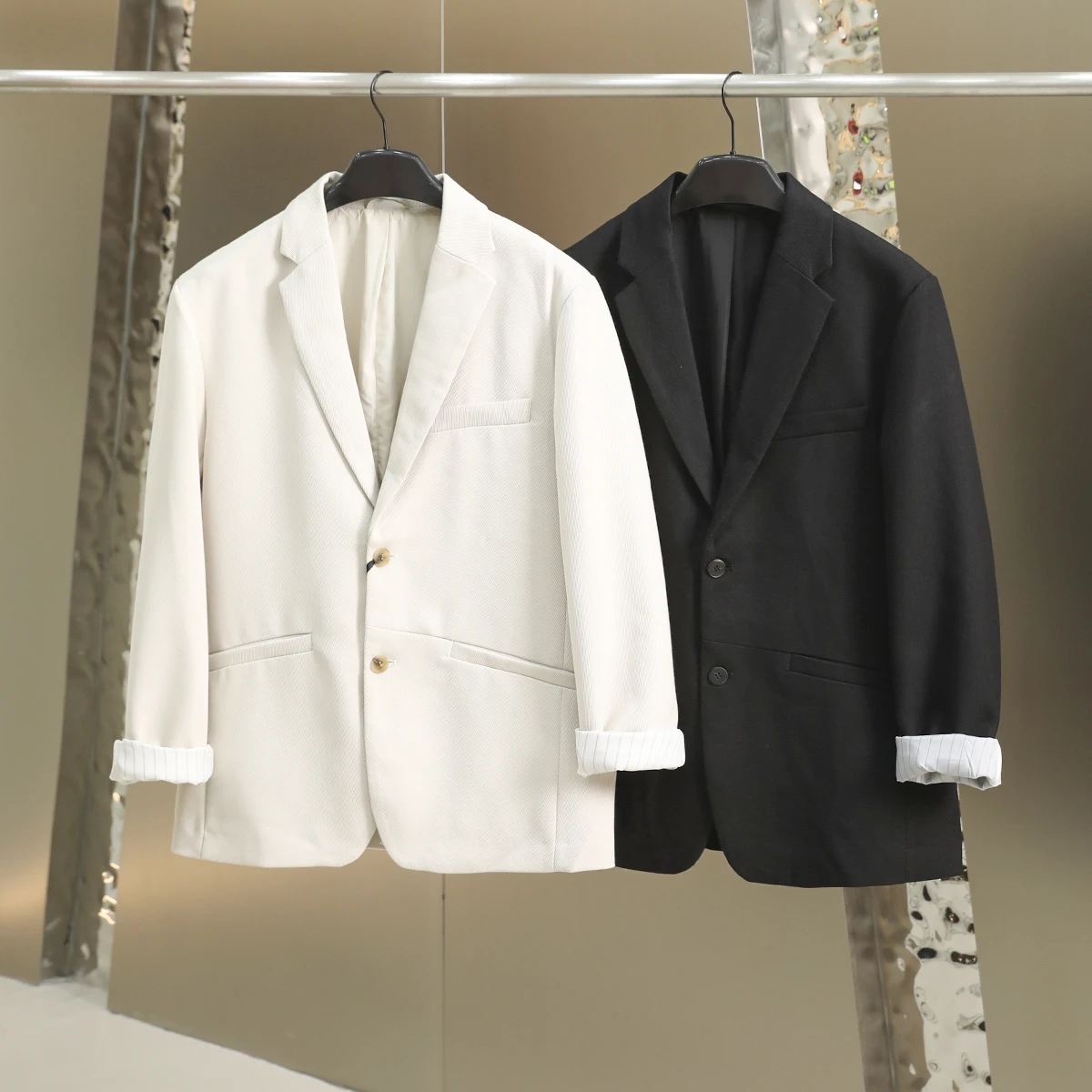 Мужской повседневный деловой костюм превосходного кроя, однотонный, осенний, новый, легкий, модный, городской, молодежный
Мужской повседневный деловой костюм превосходного кроя, однотонный, осенний, новый, легкий, модный, городской, молодежный