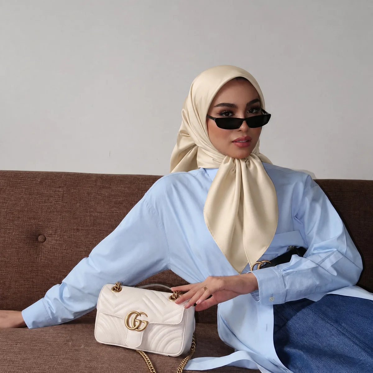 Solid Color Silk 90 Square Scarf Satin Headband For Muslim Woman Hijabs Wraps Fashion Hair Scarf Casual Islam Turban 90*90cm
Solid Color Silk 90 Square Scarf Satin Headband For Muslim Woman Hijabs Wraps Fashion Hair Scarf Casual Islam Turban 90*90cm