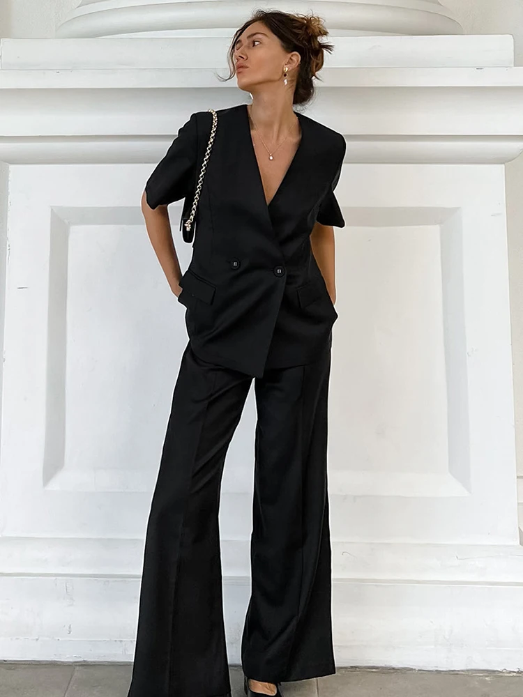Jyate 2023 Summer V-neck Short Sleeve Black Suit High Waist Wide Leg Pants Two Piece Set Fashion Casual Women's Clothing Outfit
Jyate 2023 Summer V-neck Short Sleeve Black Suit High Waist Wide Leg Pants Two Piece Set Fashion Casual Women's Clothing Outfit