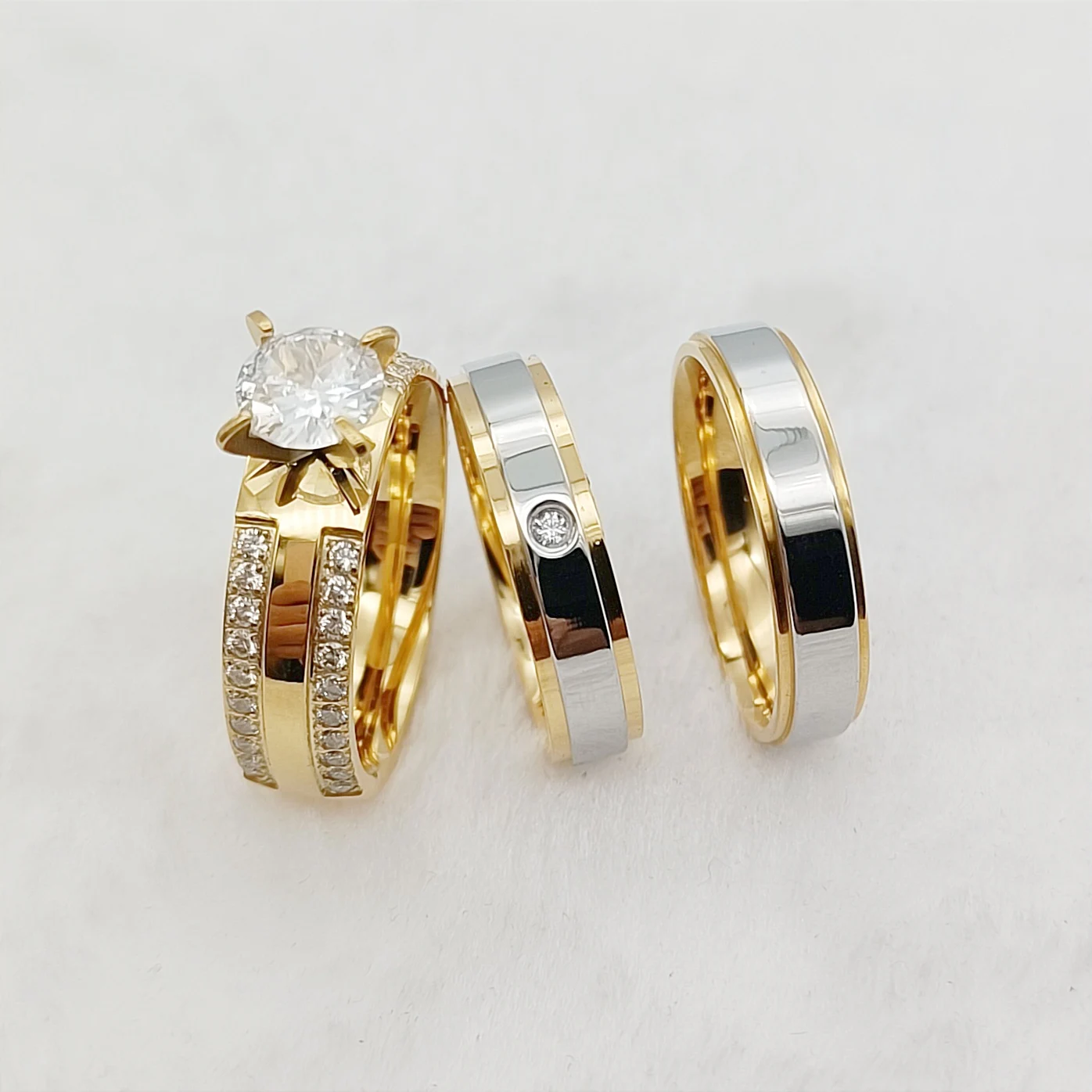 18K Gold Plated Vintage Inspired Rings Engagements or Vow Renewals Couples 3pcs Wedding Ring For Men and Women
18K Gold Plated Vintage Inspired Rings Engagements or Vow Renewals Couples 3pcs Wedding Ring For Men and Women