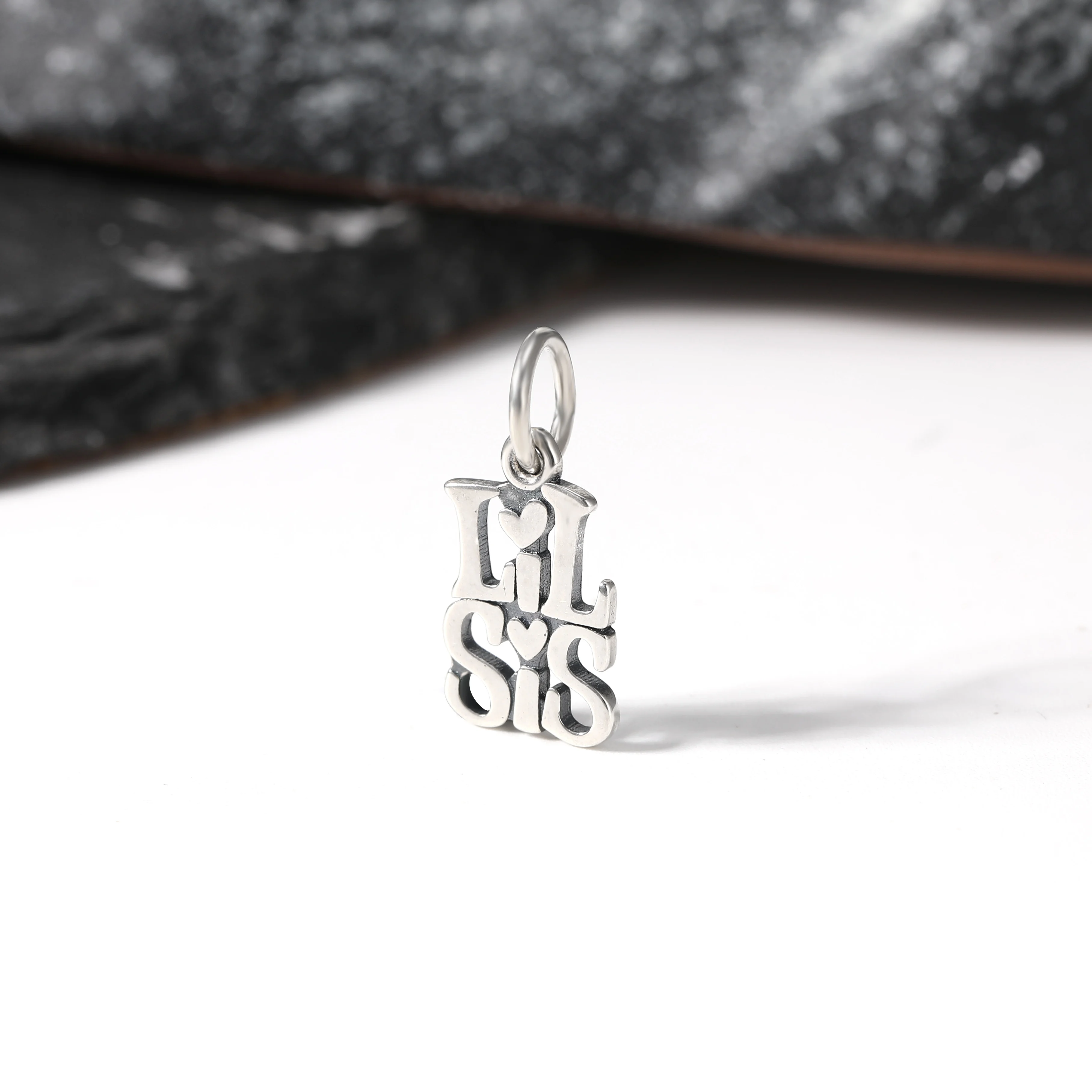 DJ206 genuine 925 sterling silver fashionable "little sister" pendant silver jewelry
DJ206 genuine 925 sterling silver fashionable "little sister" pendant silver jewelry