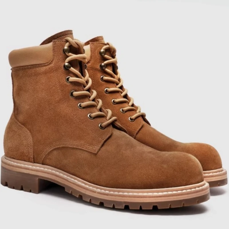 Rhubarb Tooling Shoes for Women's Outdoor Casual High Silk Shiny Cowhide Suede Hand Sewn Thick Soled Height Increasing Shoes Men
Rhubarb Tooling Shoes for Women's Outdoor Casual High Silk Shiny Cowhide Suede Hand Sewn Thick Soled Height Increasing Shoes Men