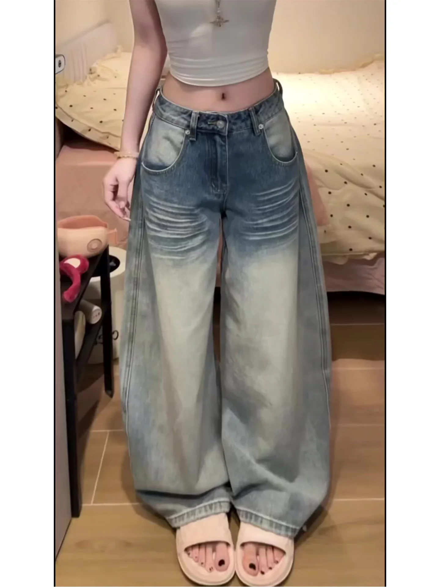 Джинсы женские больших размеров с высокой талией, широкие штанины, свободный крой, повседневная одежда, корректирующие фигуру, деним, прочные, зимние, модные
Джинсы женские больших размеров с высокой талией, широкие штанины, свободный крой, повседневная одежда, корректирующие фигуру, деним, прочные, зимние, модные