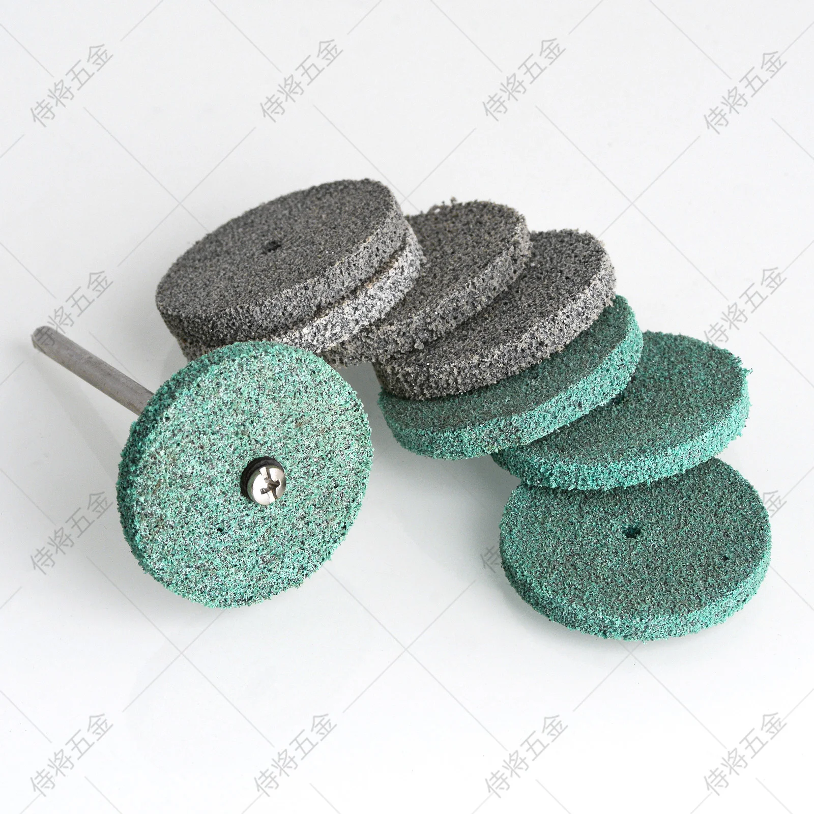 60# 80# Sponge Diamond Polishing Wheels For Polishing Cleaning Copper Aluminum Stainless Steel And Other Non-ferrous Metals
60# 80# Sponge Diamond Polishing Wheels For Polishing Cleaning Copper Aluminum Stainless Steel And Other Non-ferrous Metals
