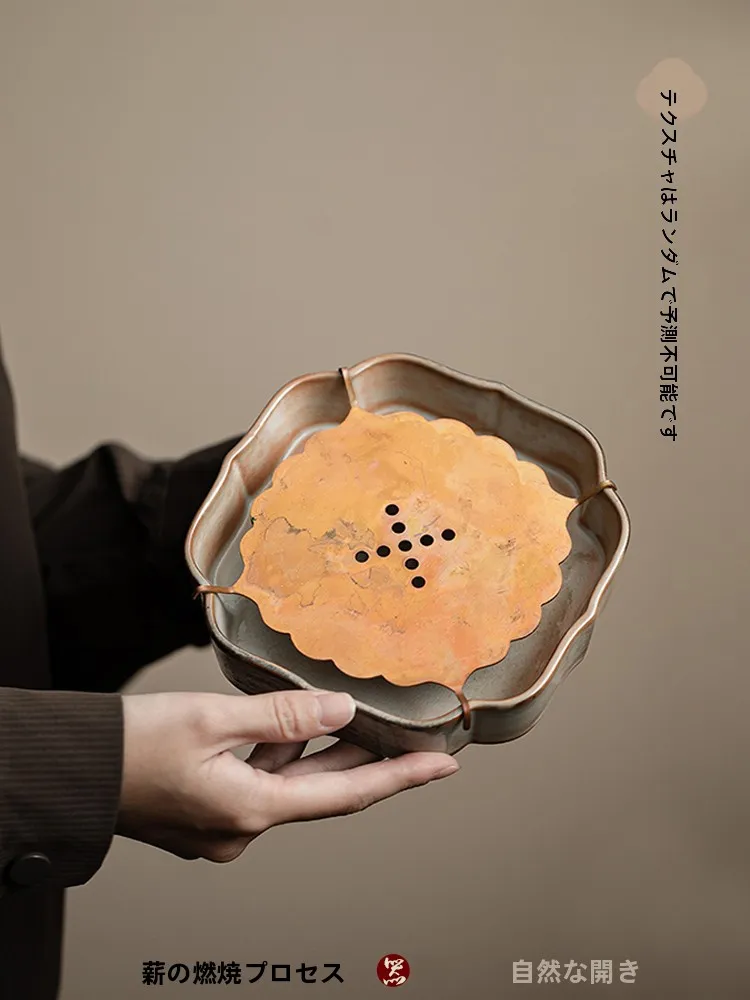 Six-Day Ceramic Copper Tianhong Tea Tray Creative Vintage Water Collecting Tea Ceremony Kit Chinese Style Handmade Artware
Six-Day Ceramic Copper Tianhong Tea Tray Creative Vintage Water Collecting Tea Ceremony Kit Chinese Style Handmade Artware