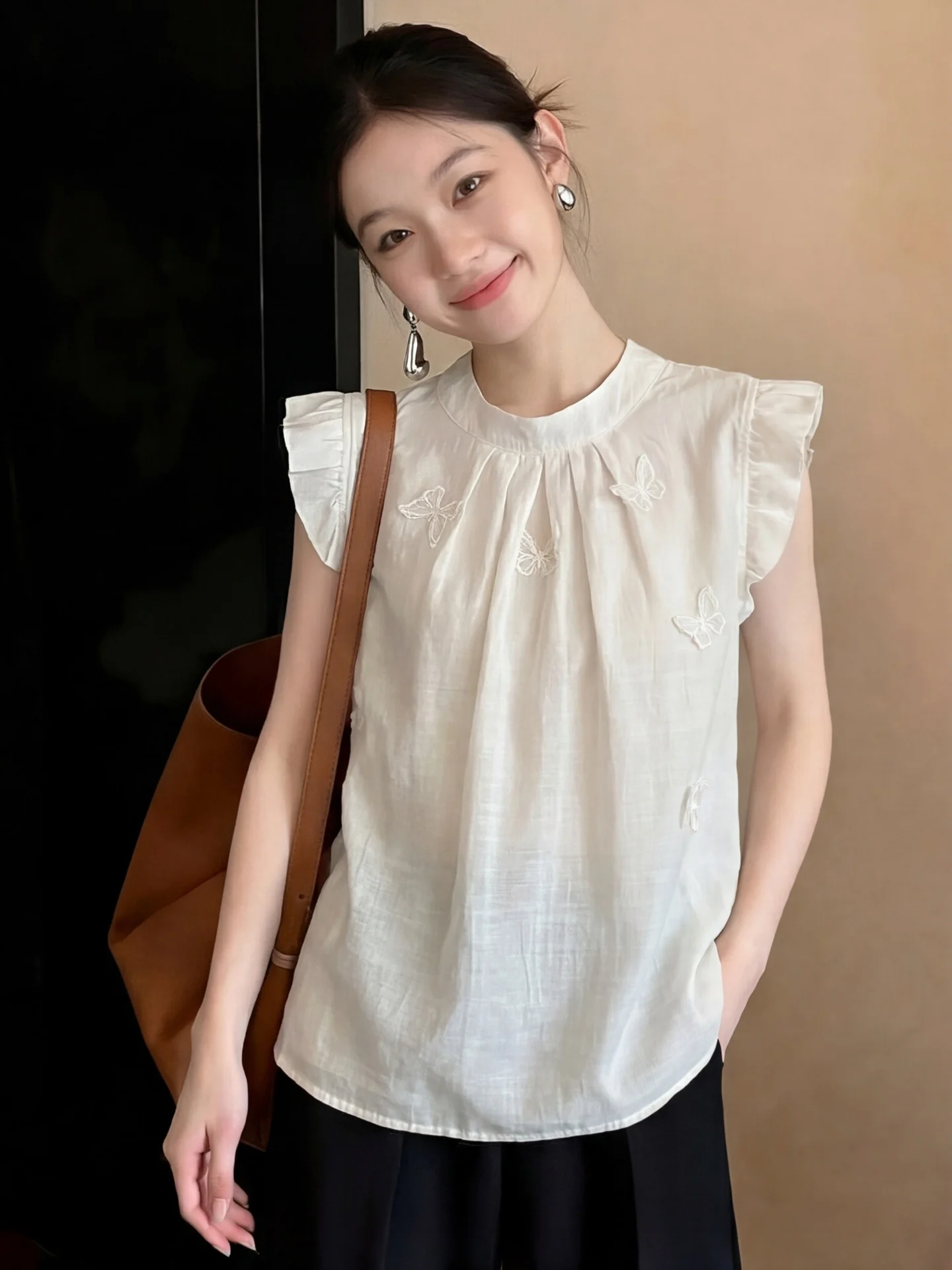 Sweet Style Apricot Short Sleeve Shirt Women's round Neck Pleated Fairy Sleeve New Summer Anti-Aging Top
Sweet Style Apricot Short Sleeve Shirt Women's round Neck Pleated Fairy Sleeve New Summer Anti-Aging Top