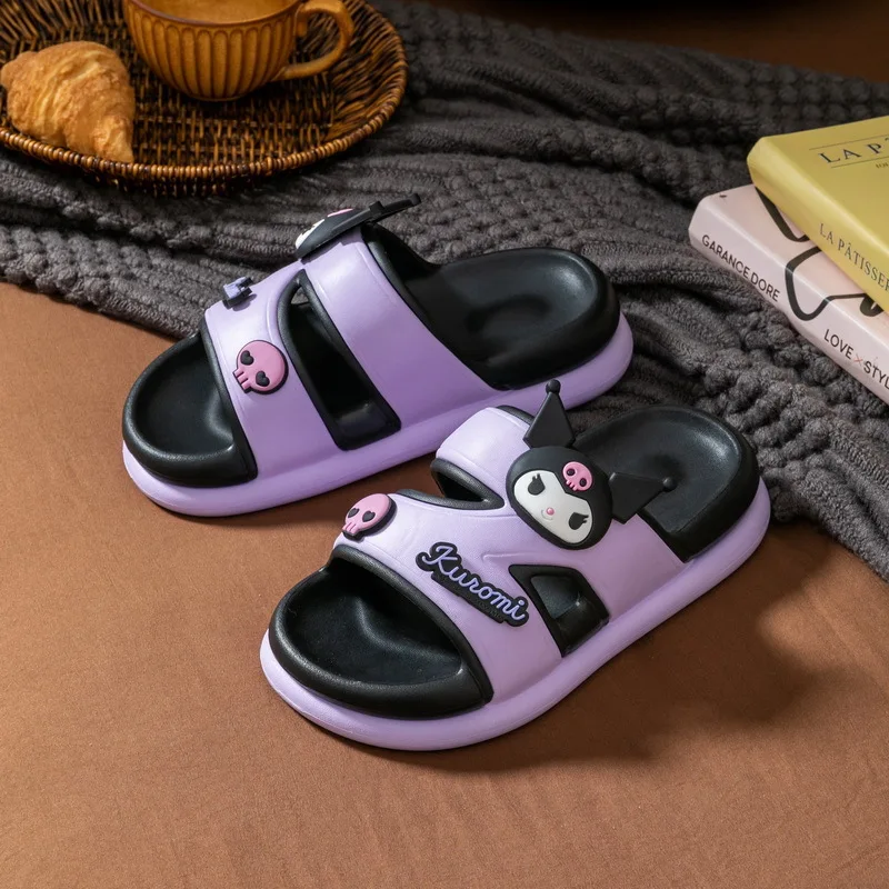 Оригинальные женские летние тапочки Sanrio с мультяшными персонажами Куроми и Хелло Китти, детская повседневная обувь
Оригинальные женские летние тапочки Sanrio с мультяшными персонажами Куроми и Хелло Китти, детская повседневная обувь