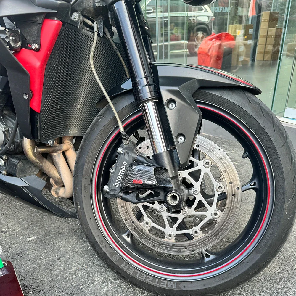 Suitable for Triumph 765R/RS 100% carbon fiber brake caliper radiator cover motorcycle modification parts
Suitable for Triumph 765R/RS 100% carbon fiber brake caliper radiator cover motorcycle modification parts