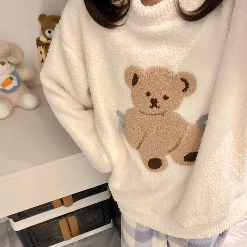 Lazy Bear Cartoon Pajamas Women's round Neck Coral Fleece Winter Thermal Home Clothes Set Long Sleeve Warm Home Leisure Suit
Lazy Bear Cartoon Pajamas Women's round Neck Coral Fleece Winter Thermal Home Clothes Set Long Sleeve Warm Home Leisure Suit