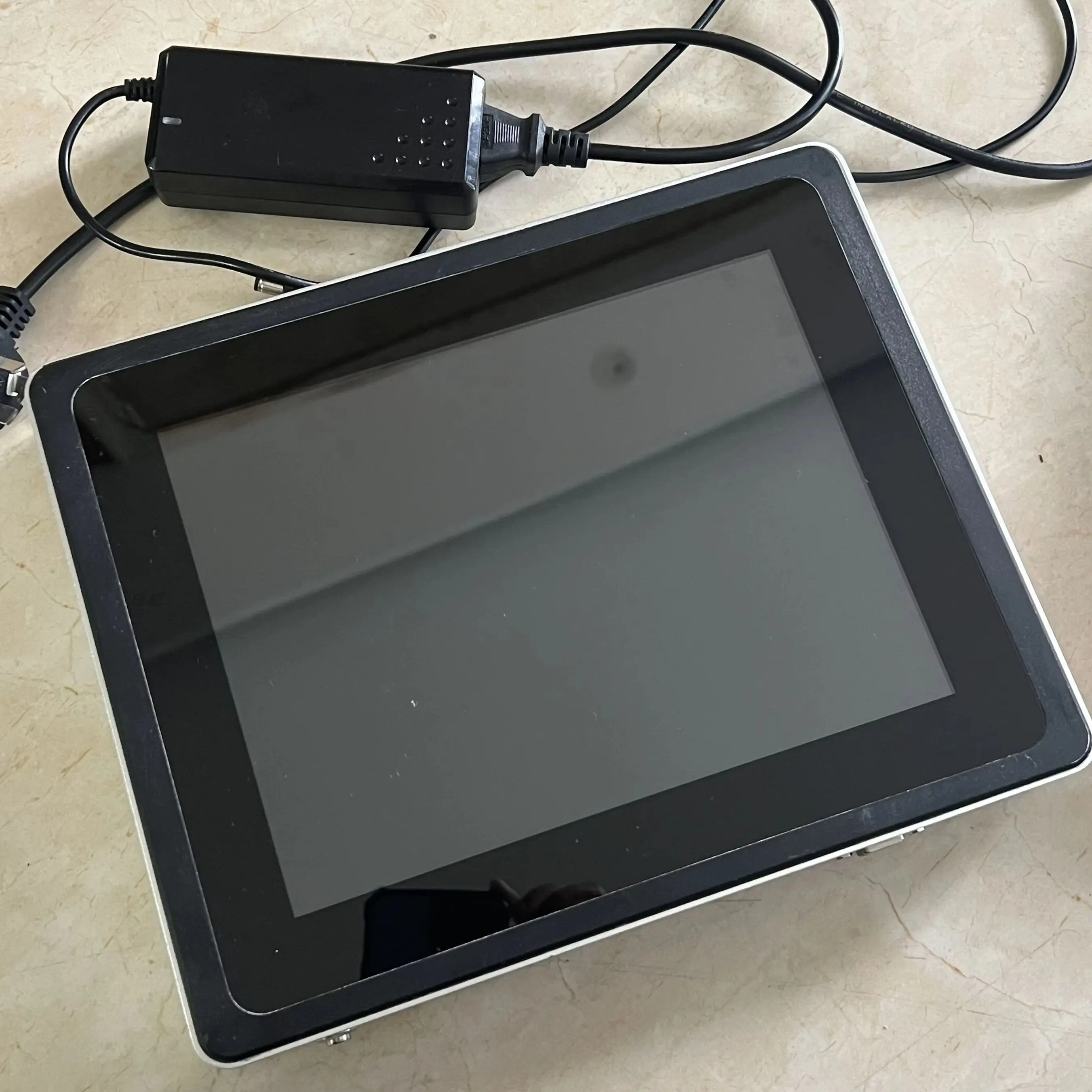 Automotive Service Touch All-in-one Computer Mainframe Touch Sceen 4G 500GB HDD Software for Diagnostic Tool MB STAR C4 C5
Automotive Service Touch All-in-one Computer Mainframe Touch Sceen 4G 500GB HDD Software for Diagnostic Tool MB STAR C4 C5