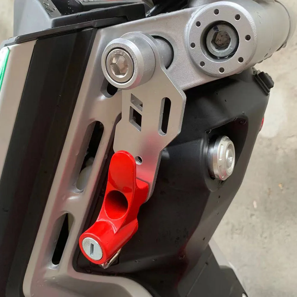 New 2022 For Italjet Dragster Hook Helmet Lock Fit Italjet Dragster 200 / 250i / 125 / 400
New 2022 For Italjet Dragster Hook Helmet Lock Fit Italjet Dragster 200 / 250i / 125 / 400