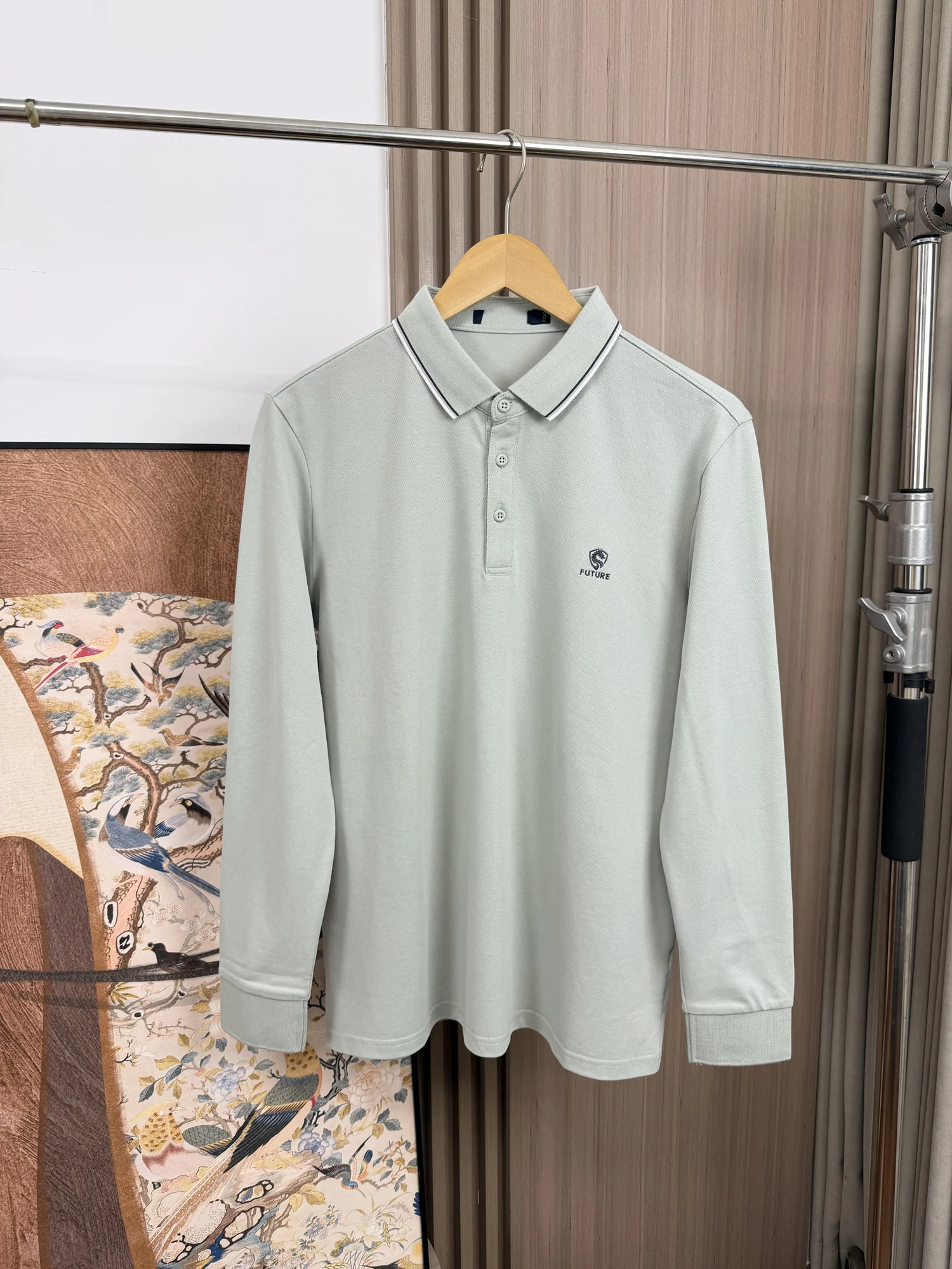 Мужская рубашка с цветным воротником, однотонная, с 3D-вышивкой, повседневная, с длинным рукавом, универсальная, для весеннего сезона, дышащая, свободного кроя
Мужская рубашка с цветным воротником, однотонная, с 3D-вышивкой, повседневная, с длинным рукавом, универсальная, для весеннего сезона, дышащая, свободного кроя