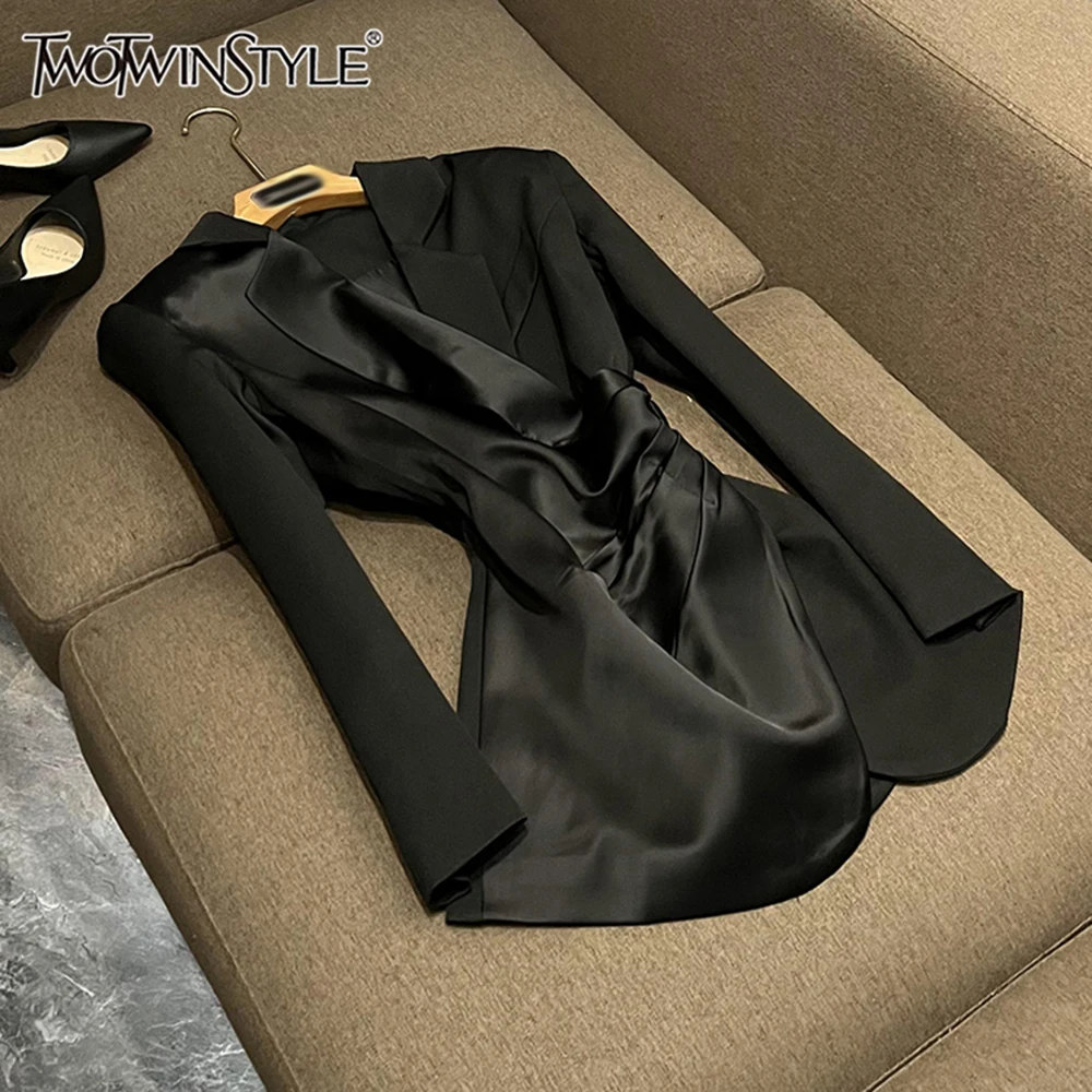 TWOTWINSTYLE Elegant Slimming Solid Blazers For Women V Neck Long Sleeve Party Temperament Blazer Female Fashion New KJA544346
TWOTWINSTYLE Elegant Slimming Solid Blazers For Women V Neck Long Sleeve Party Temperament Blazer Female Fashion New KJA544346