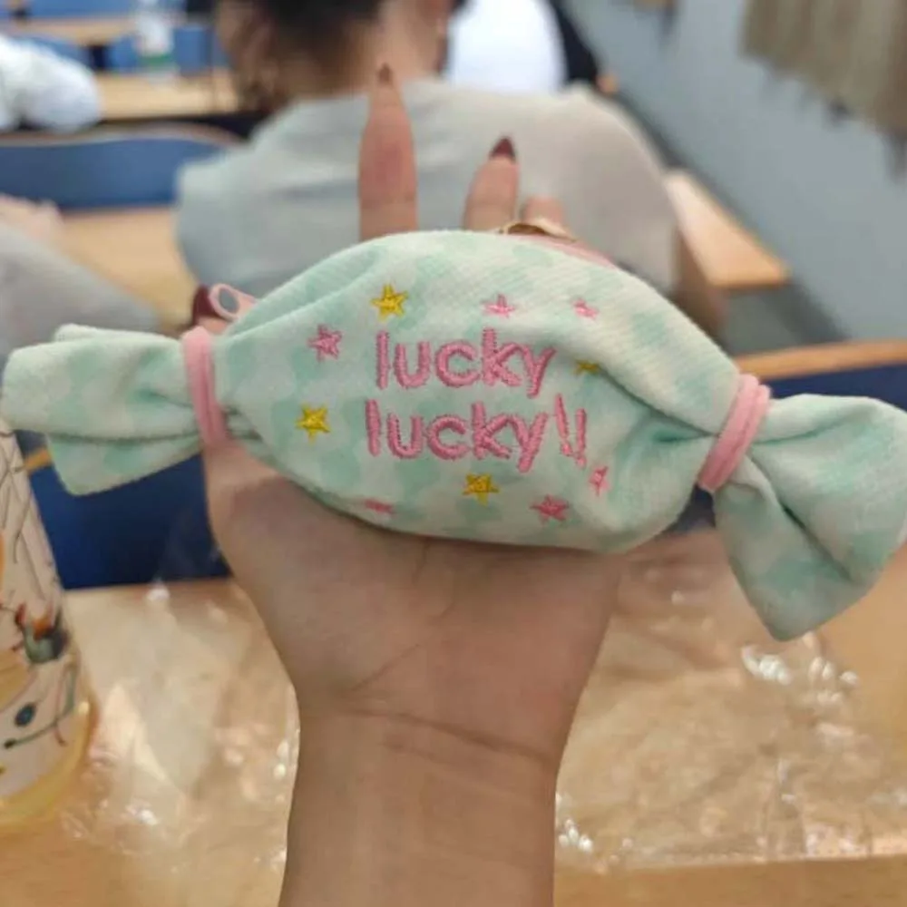Sweet Candy Design Coin Purse Star Canvas Lipstick Earphone Bag Plaid Embroidery Letter Sugar Shaped Decorative Bag Student
Sweet Candy Design Coin Purse Star Canvas Lipstick Earphone Bag Plaid Embroidery Letter Sugar Shaped Decorative Bag Student