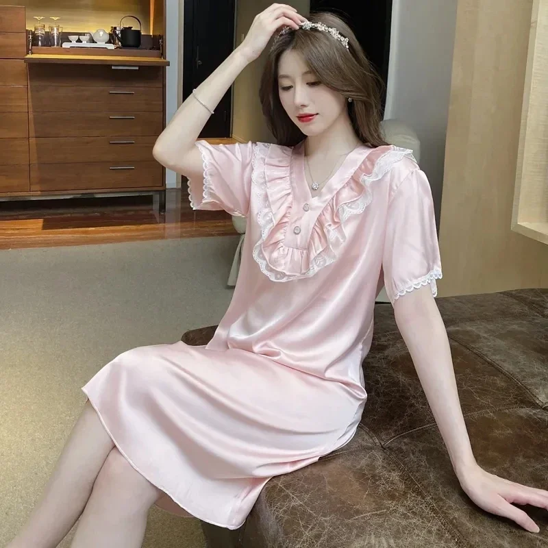 French Style Women's Short Sleeve Nightdress Summer New Girls Cute Sweet Princess Style Sexy Loungewear Lace Ice Silk Sleepwear
French Style Women's Short Sleeve Nightdress Summer New Girls Cute Sweet Princess Style Sexy Loungewear Lace Ice Silk Sleepwear