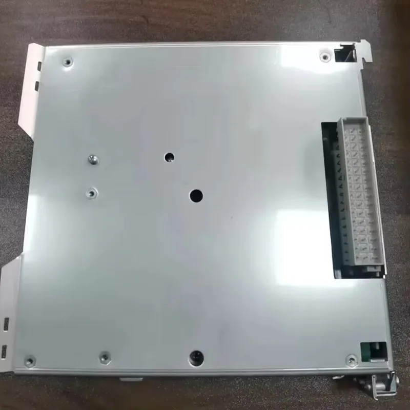 Brand New, Unopened AX5801-0200 AX5106-0000-0202 AX5206-0000-0202 AX5140-0000-0202 Servo Drive
Brand New, Unopened AX5801-0200 AX5106-0000-0202 AX5206-0000-0202 AX5140-0000-0202 Servo Drive