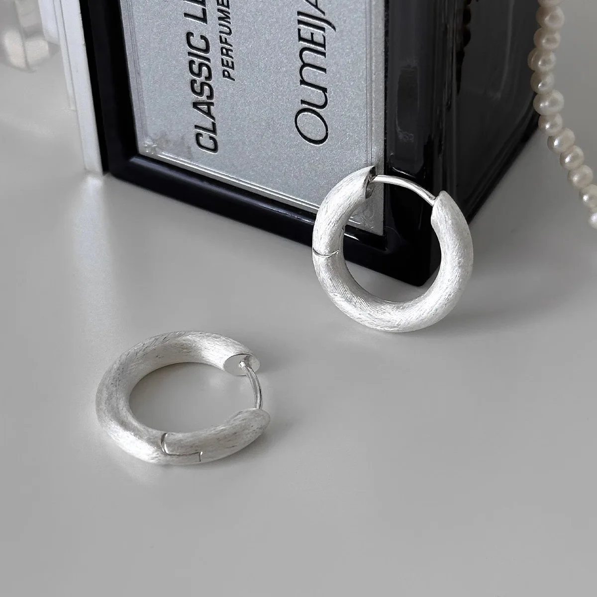 925 Sterling Silver Vintage Bump Round Earrings For Women Trendy Earring Jewelry Prevent Allergy Party Accessories Gift
925 Sterling Silver Vintage Bump Round Earrings For Women Trendy Earring Jewelry Prevent Allergy Party Accessories Gift