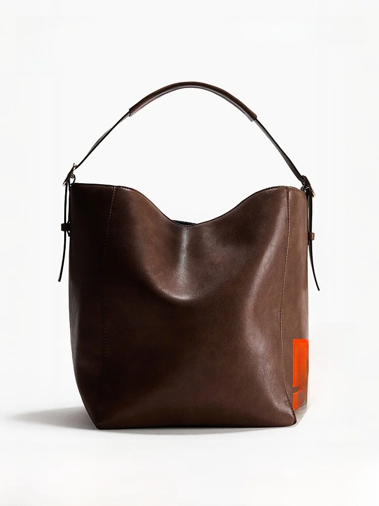 H&M Summer New Ladies Shopping Bag 1329788 Women's Handbag Fashionable Universal Style Spring Season Equivalent to Store
H&M Summer New Ladies Shopping Bag 1329788 Women's Handbag Fashionable Universal Style Spring Season Equivalent to Store