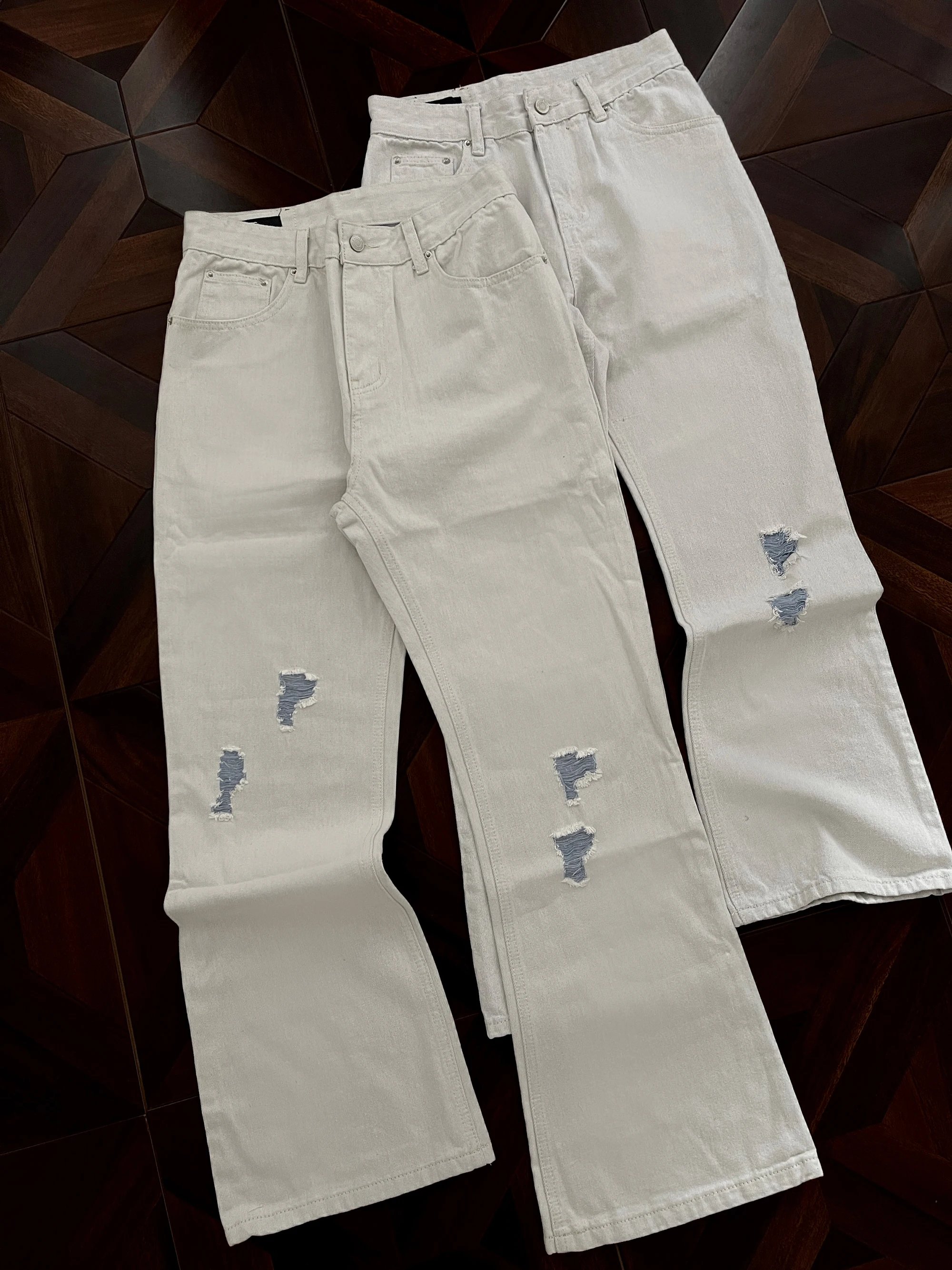 White Denim Jeans Men's Women's Straight Leg Torn Hole Purple Clay White Bull American High Street Version 646 Style Jeans
White Denim Jeans Men's Women's Straight Leg Torn Hole Purple Clay White Bull American High Street Version 646 Style Jeans
