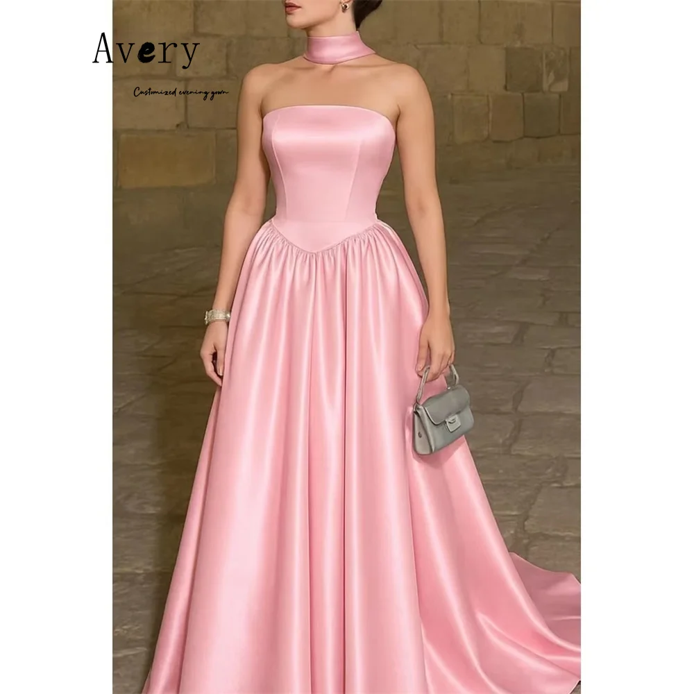 Изысканное вечернее платье Avery 2025: розовое, без бретелек, с открытыми плечами, фасон А-силуэт, для выпускного вечера и торжественных мероприятий
Изысканное вечернее платье Avery 2025: розовое, без бретелек, с открытыми плечами, фасон А-силуэт, для выпускного вечера и торжественных мероприятий