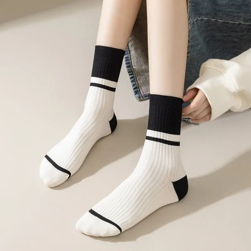 Striped Stockings Mid-Calf Socks Leisure Stockings for Women Simple Women's Socks Soft and Breathable Skin-friendly
Striped Stockings Mid-Calf Socks Leisure Stockings for Women Simple Women's Socks Soft and Breathable Skin-friendly