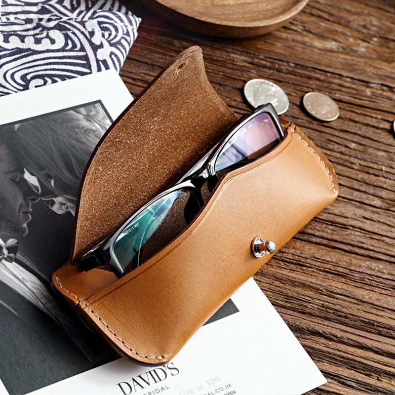 100% Genuine Leather Glasses Case Box Hard Spectacles Sunglasses Bag Eyeglasses Cases Eyewear Holder Cover Accessories Men Women
100% Genuine Leather Glasses Case Box Hard Spectacles Sunglasses Bag Eyeglasses Cases Eyewear Holder Cover Accessories Men Women