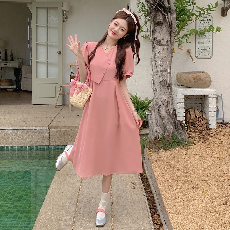 Spring Summer New Ladies Retro Dress V Collar Oblique Buckle Puff Sleeves Solid Dresses Comfortable Holiday Casual Sundress
Spring Summer New Ladies Retro Dress V Collar Oblique Buckle Puff Sleeves Solid Dresses Comfortable Holiday Casual Sundress