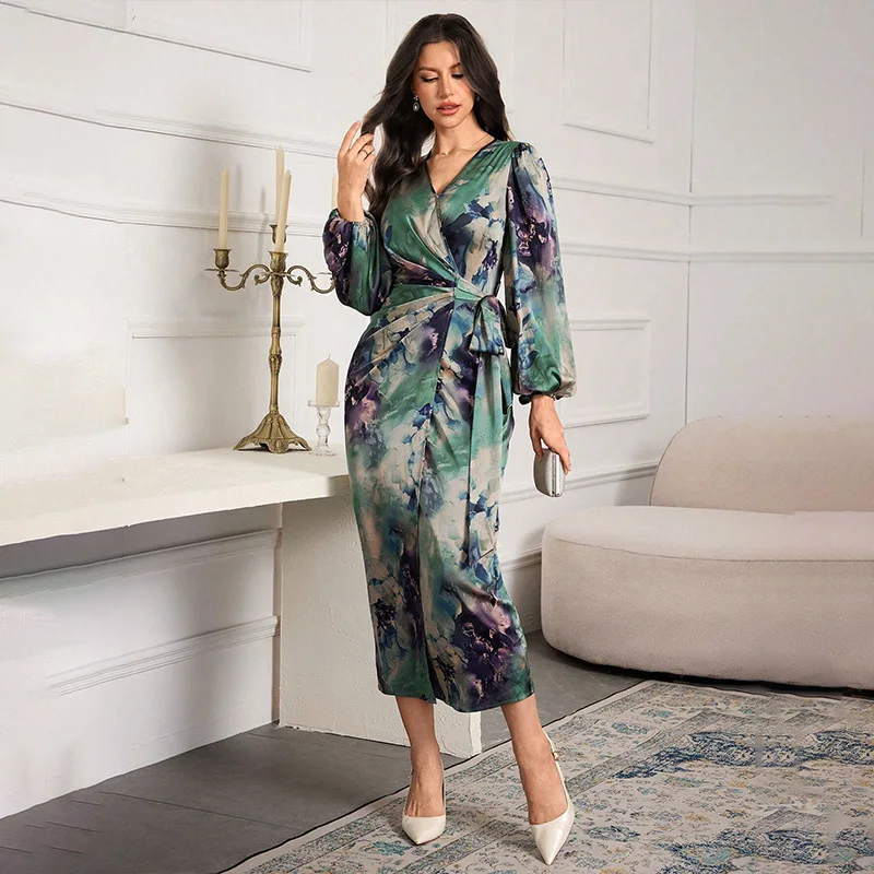 2026 Spring And Autumn New Elegant Commuting Women's Dress Retro Printed V-Neck Long Sleeves Cardigan Leace-up Slim Long Skirt
2026 Spring And Autumn New Elegant Commuting Women's Dress Retro Printed V-Neck Long Sleeves Cardigan Leace-up Slim Long Skirt