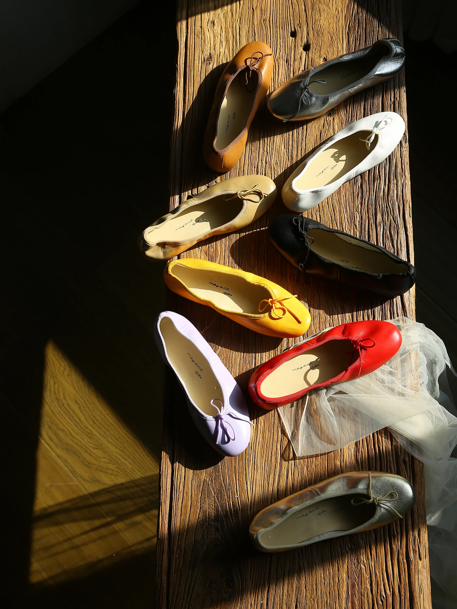 Handmade Ballet Flat Shoes Women's Grandmother Style Knot Soft Leather Folded Sensation Fashionable Sweet Style Flats
Handmade Ballet Flat Shoes Women's Grandmother Style Knot Soft Leather Folded Sensation Fashionable Sweet Style Flats