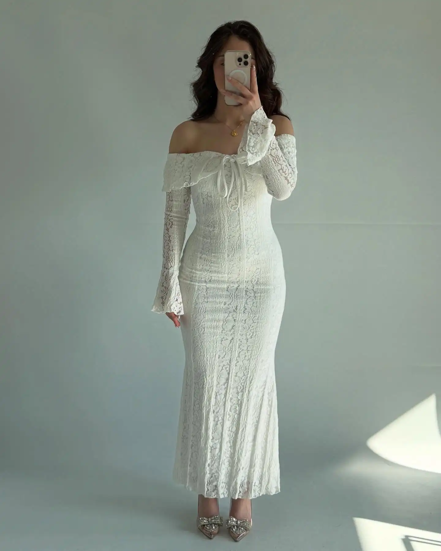 2025 Custom Formal A-Line Long Sleeves Strapless Prom Gowns Modern Flare sleeves Ribbons Ankle Length Evening Dress
2025 Custom Formal A-Line Long Sleeves Strapless Prom Gowns Modern Flare sleeves Ribbons Ankle Length Evening Dress