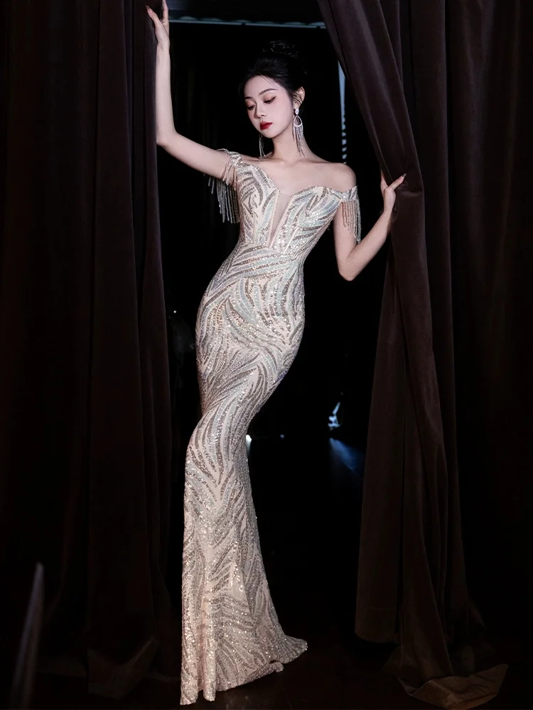 DSP Elegant Off Shoulder Prom Dresses Long Fashionable Graduation Party Dresses with Beads Formal Evening Gowns
DSP Elegant Off Shoulder Prom Dresses Long Fashionable Graduation Party Dresses with Beads Formal Evening Gowns