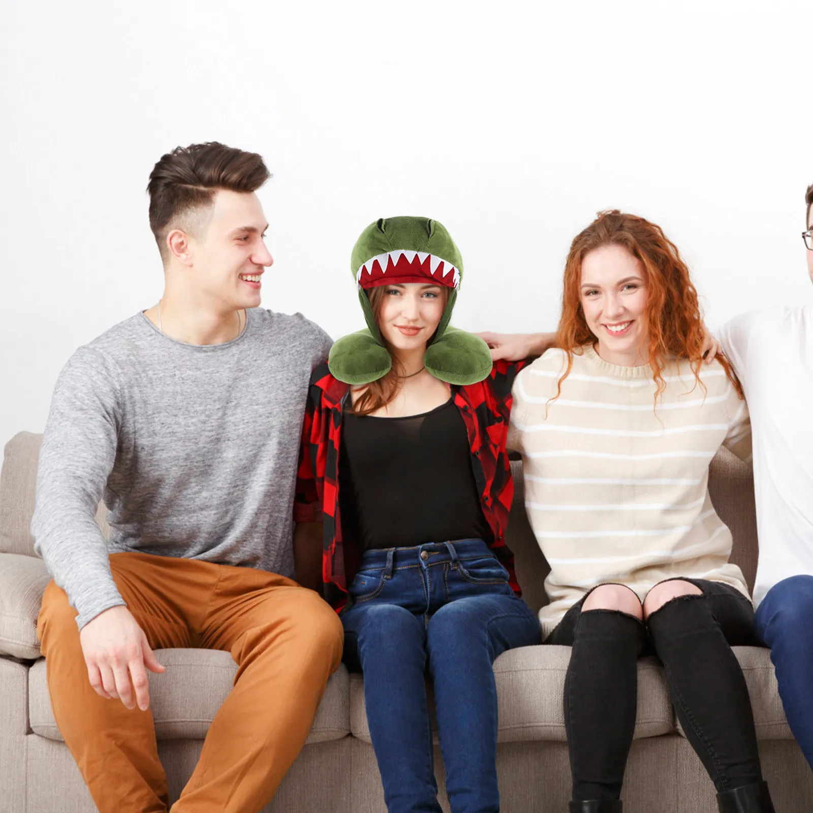 Подушка для шеи с капюшоном в виде динозавра, U-образная дорожная подушка для взрослых и детей, подушка для поддержки шеи, ортопедическая подушка для самолета, автомобиля, поезда, для сна
Подушка для шеи с капюшоном в виде динозавра, U-образная дорожная подушка для взрослых и детей, подушка для поддержки шеи, ортопедическая подушка для самолета, автомобиля, поезда, для сна