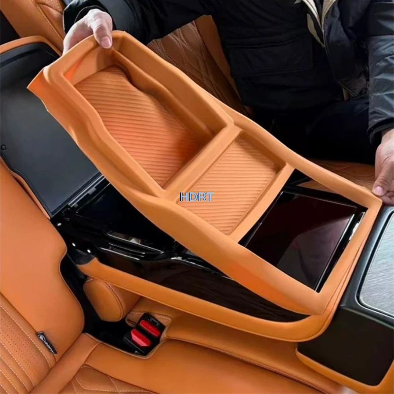 For GWM Tank 500 2022 + Rear Armrest Storage Box Pad Organizer Container Tray Cover Car Styling Protector Decoration Accessories
For GWM Tank 500 2022 + Rear Armrest Storage Box Pad Organizer Container Tray Cover Car Styling Protector Decoration Accessories