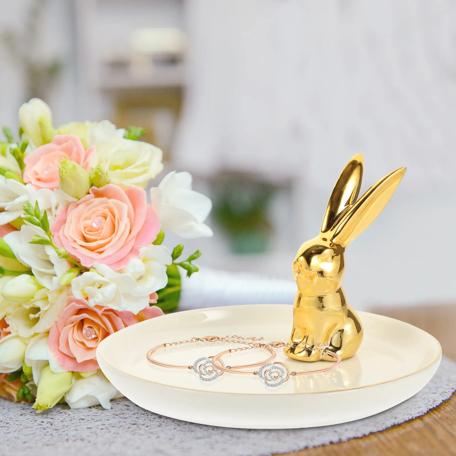 Керамическая подставка для украшений Golden Rabbit: органайзер для колец, серег, косметики и мелочей, декор для дома, гостиной, спальни
Керамическая подставка для украшений Golden Rabbit: органайзер для колец, серег, косметики и мелочей, декор для дома, гостиной, спальни