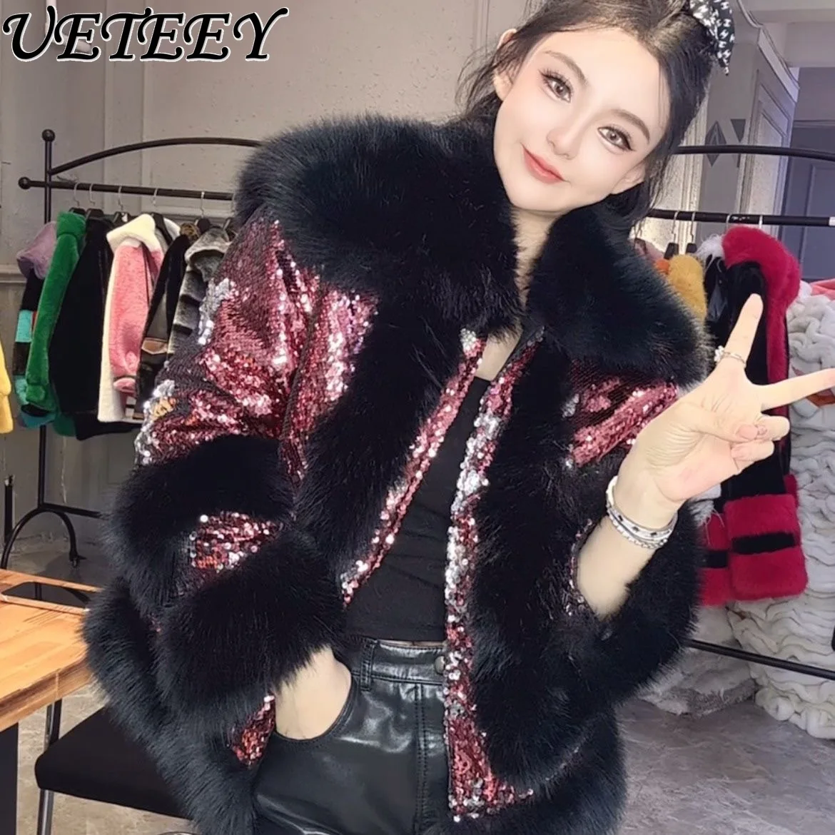 Новинка 2025 года, зимняя меховая хлопковая куртка, модное плотное стильное пальто из искусственной кожи для женщин с блестками, пальто из искусственного меха
Новинка 2025 года, зимняя меховая хлопковая куртка, модное плотное стильное пальто из искусственной кожи для женщин с блестками, пальто из искусственного меха