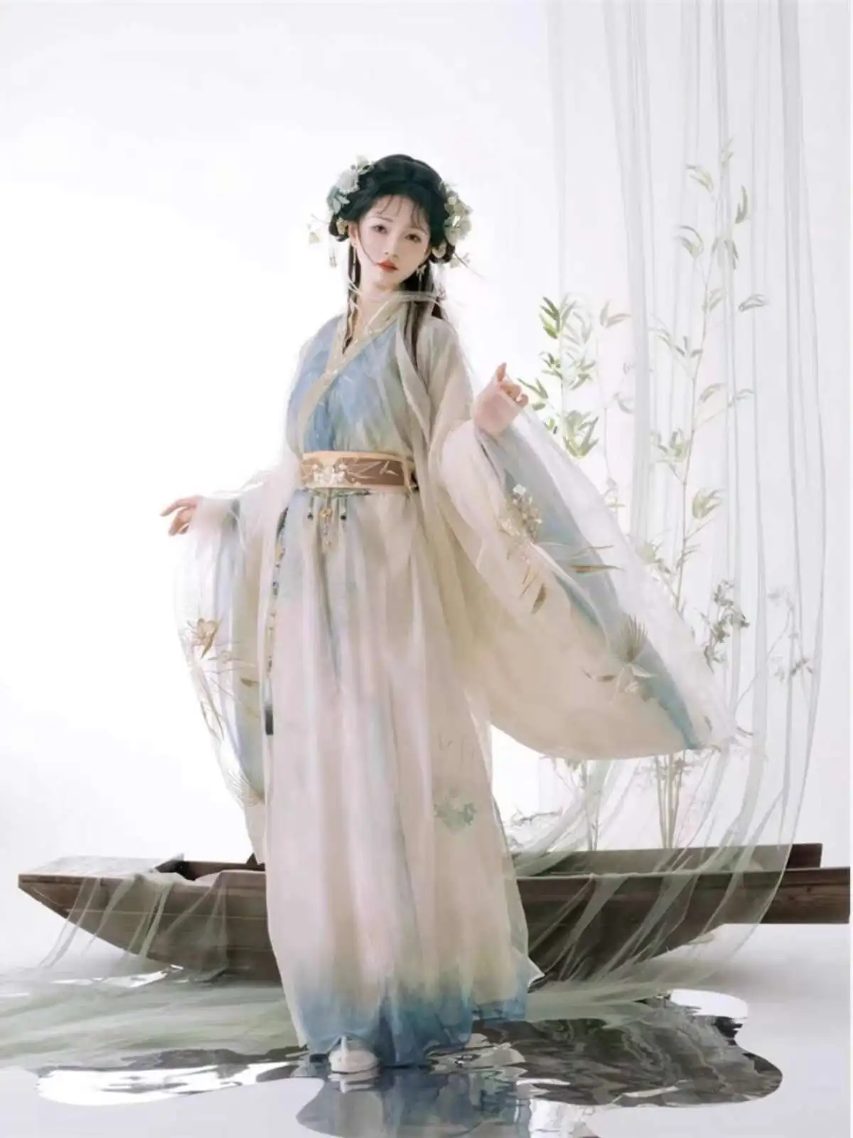 New Fiesta Carnival Halloween Cos Cosplay Clothing Embroidery Han Elements Womens fashion Daily White Big Sleeved Shirt Hanfu
New Fiesta Carnival Halloween Cos Cosplay Clothing Embroidery Han Elements Womens fashion Daily White Big Sleeved Shirt Hanfu