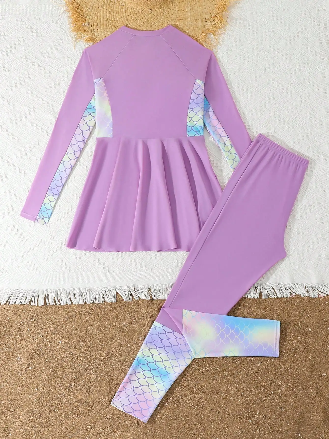 Purple Mermaid Scale Print 2 Piece Swimsuit Set With Long Sleeves And Pants For Women
Purple Mermaid Scale Print 2 Piece Swimsuit Set With Long Sleeves And Pants For Women