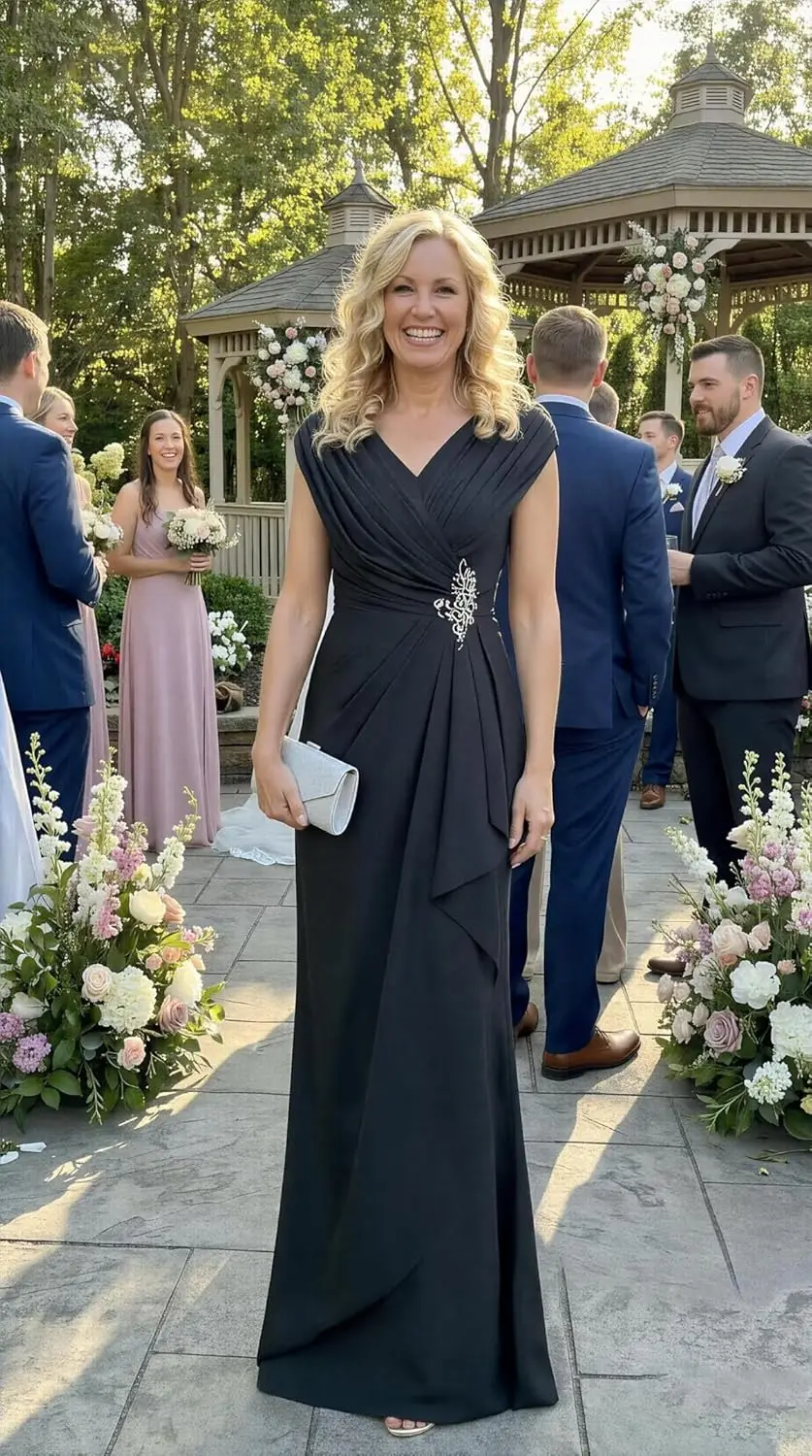 Chiffon V Neck Mother of The Bride Dresses for Wedding Cap Sleeves Pleated Long A-line Beads Formal Dress
Chiffon V Neck Mother of The Bride Dresses for Wedding Cap Sleeves Pleated Long A-line Beads Formal Dress