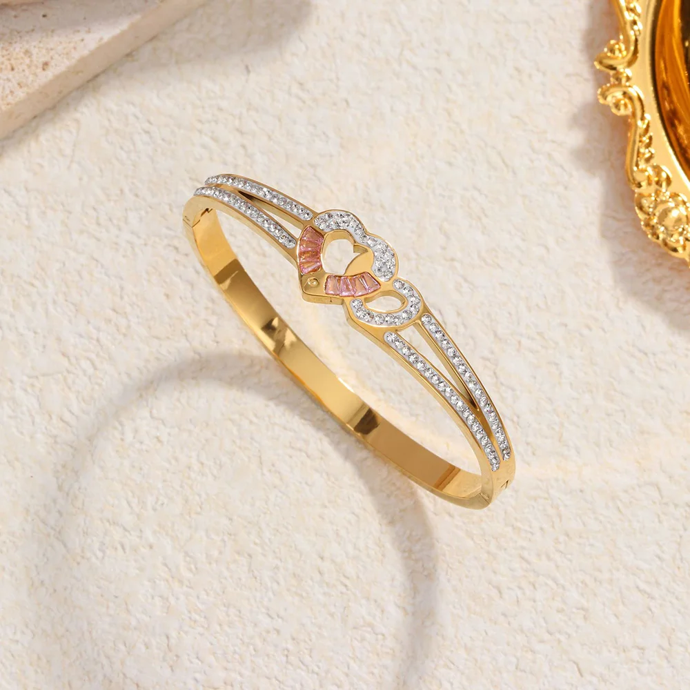 Simple heart-shaped diamond-shaped women's 18K bracelet, fashionable stainless steel bracelet, birthday gift for girlfriend
Simple heart-shaped diamond-shaped women's 18K bracelet, fashionable stainless steel bracelet, birthday gift for girlfriend