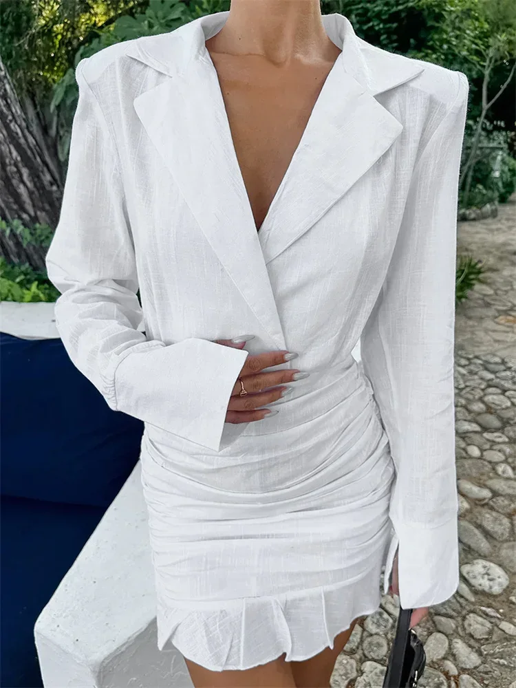 Белое модное мини-платье с рюшами, женское элегантное плиссированное платье с V-образным вырезом и высокой талией, вечернее платье в стиле Y2K, облегающее платье-бодикон
Белое модное мини-платье с рюшами, женское элегантное плиссированное платье с V-образным вырезом и высокой талией, вечернее платье в стиле Y2K, облегающее платье-бодикон