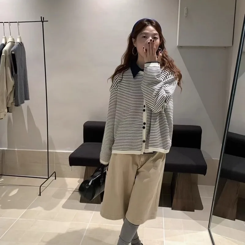 Корейский полосатый длинный открытый кардиган све, женский топ, утягивающий цветной вязаный свитер, осенний сезон, модный
Корейский полосатый длинный открытый кардиган све, женский топ, утягивающий цветной вязаный свитер, осенний сезон, модный