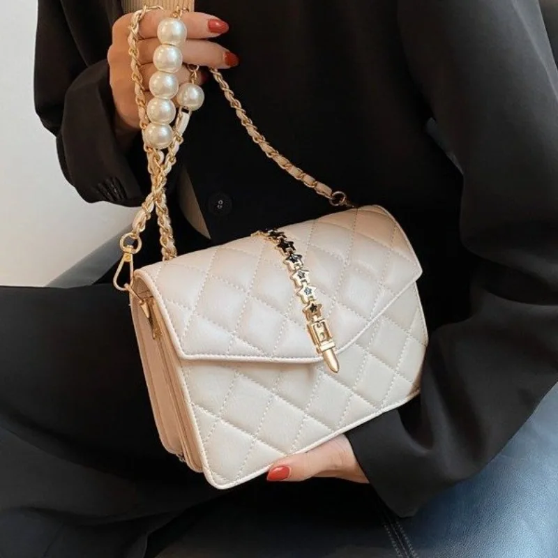 Chic Classic Square Textured Diaper Bag Women's Elegant Crossbody Bag Unique Vintage Leather Shoulder Tote
Chic Classic Square Textured Diaper Bag Women's Elegant Crossbody Bag Unique Vintage Leather Shoulder Tote